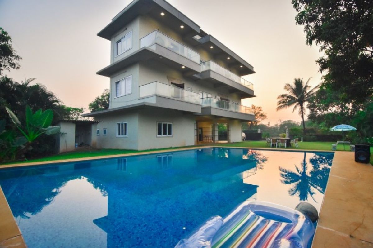 outside-view-of-bungalow