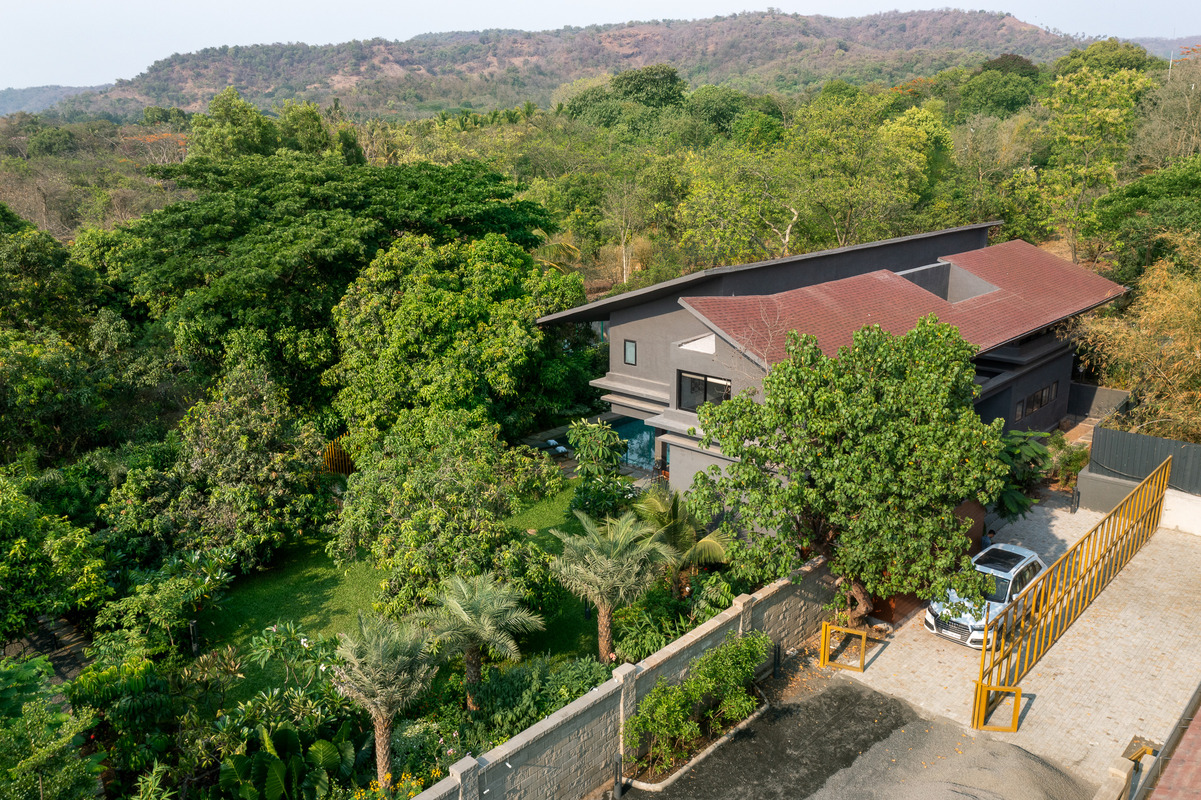 Alibaug villas for sale, luxury villas with private pool, beach villas in Alibaug for sale, bungalow sale Alibaug, resale bungalow and Alibaug villa price