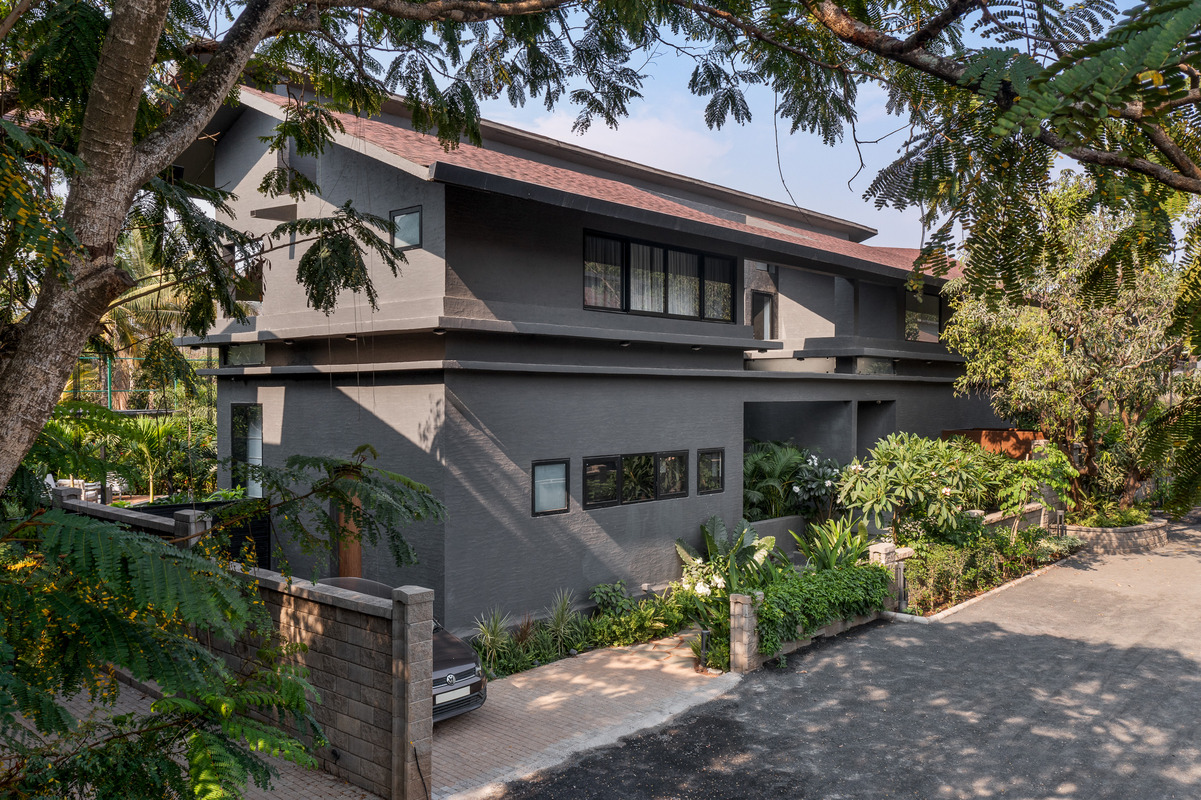 Alibaug villas for sale, luxury villas with private pool, beach villas in Alibaug for sale, bungalow sale Alibaug, resale bungalow and Alibaug villa price